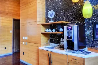 Photo #5: 2636589 Listing 