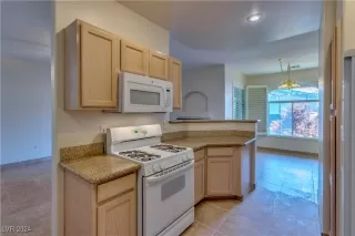 Photo #5: 2636610 Listing 