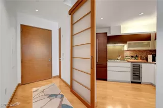 Photo #2: 2636612 Listing 