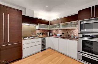 Photo #4: 2636612 Listing 