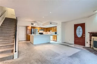 Photo #4: 2636642 Listing