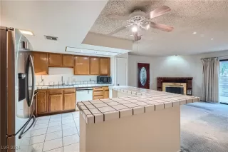 Photo #6: 2636642 Listing