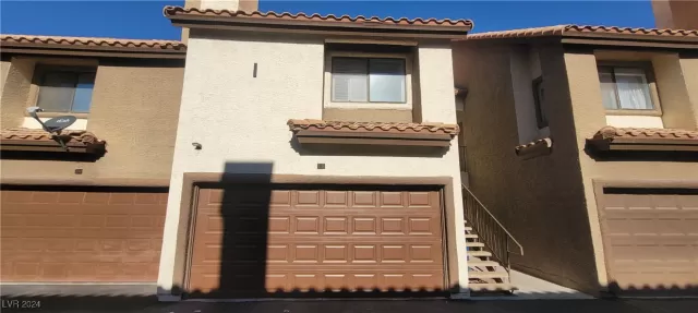 MLS: 2636678 Condo For Sale