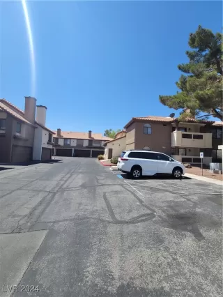 Photo #2: 2636678 Listing 