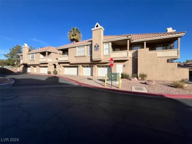 MLS: 2636697 Condo For Sale