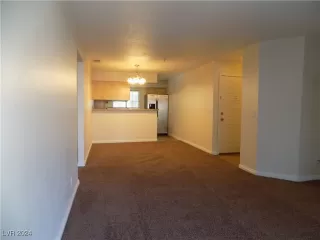 Photo #2: 2636704 Listing 