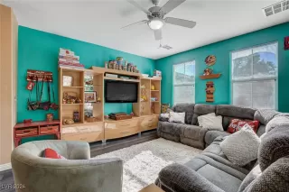 Photo #5: 2636729 Listing 