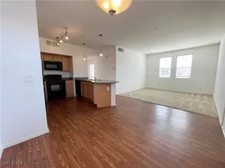 Photo #4: 2636731 Listing 