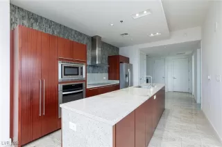 Photo #3: 2636732 Listing 