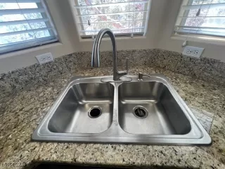 Photo #1: 2636736 Listing 