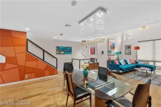 Photo #1: 2636758 Listing 