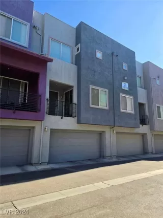 Photo #1: 2636759 Listing