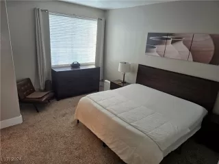 Photo #6: 2636759 Listing