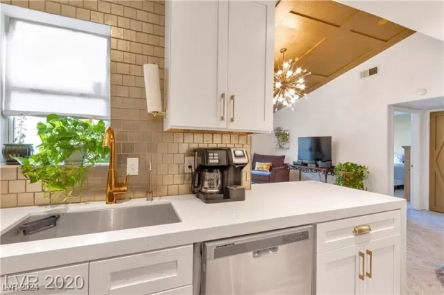 MLS: 2636779 Condo For Sale