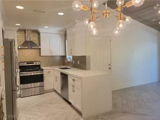 Photo #5: 2636779 Listing 