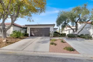 Photo #2: 2636801 Listing 