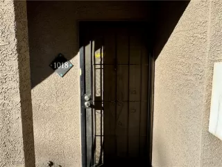 Photo #2: 2636880 Listing