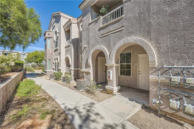 MLS: 2636897 Condo For Sale