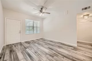 Photo #6: 2636897 Listing 