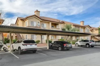 Photo #3: 2636915 Listing