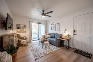 Photo #2: 2636918 Listing 