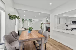 Photo #6: 2636923 Listing