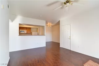 Photo #3: 2636928 Listing 