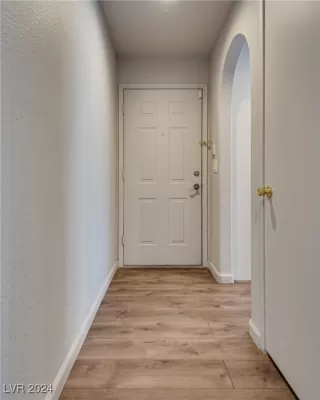 Photo #3: 2636936 Listing 