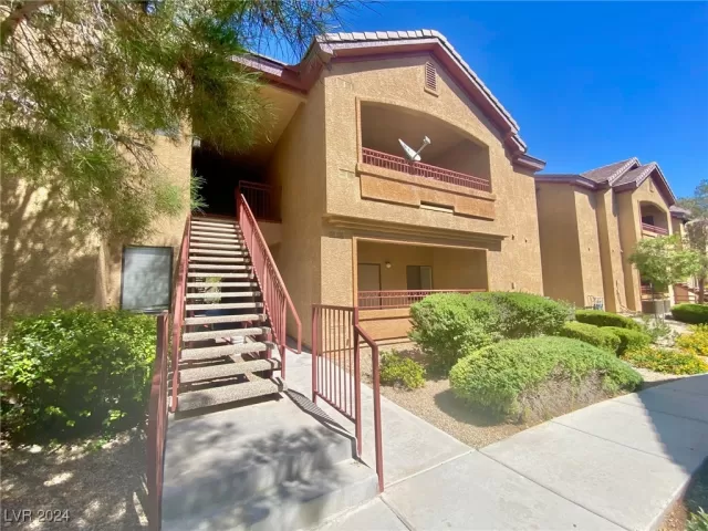 MLS: 2636937 Condo For Sale