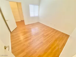 Photo #4: 2636937 Listing 