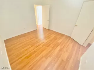 Photo #6: 2636937 Listing 