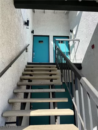 Photo #6: 2636940 Listing 