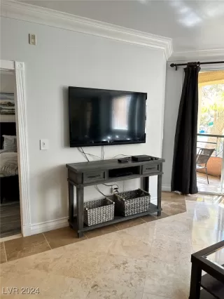 Photo #2: 2637003 Listing