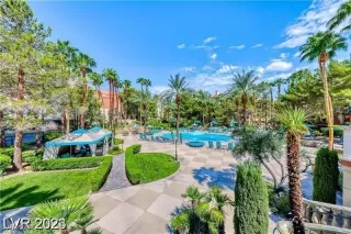 Photo #2: 2637015 Listing 