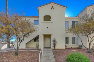 Photo #1: 2637017 Listing