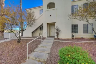 Photo #2: 2637017 Listing