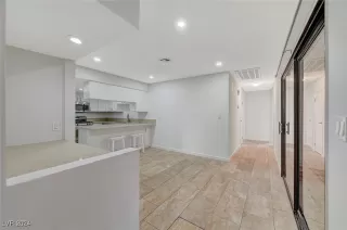 Photo #4: 2637019 Listing 