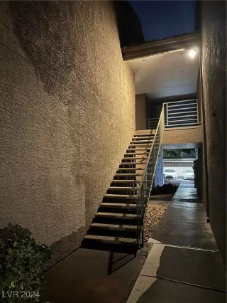 Photo #2: 2637024 Listing 