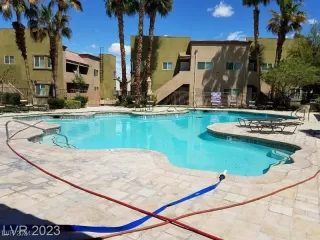 Photo #1: 2637026 Listing 