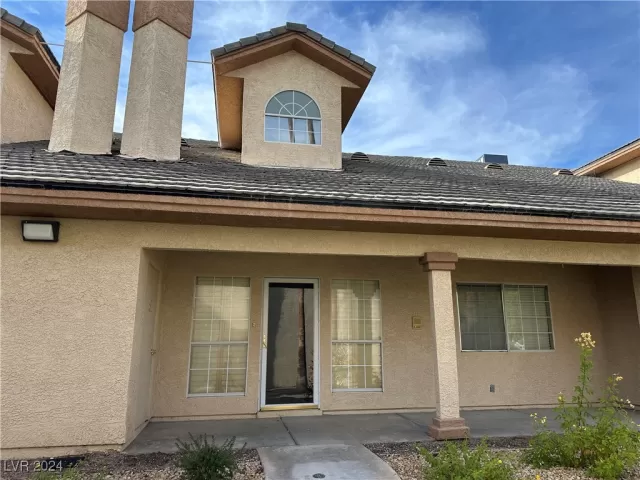 MLS: 2638036 Condo For Sale