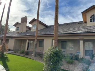 Photo #1: 2638036 Listing 