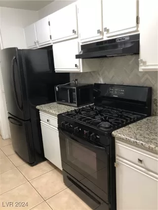 Photo #2: 2638063 Listing 