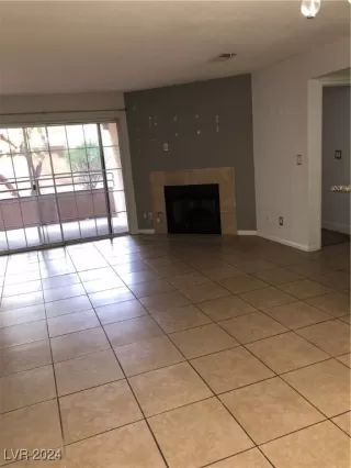 Photo #3: 2638063 Listing 