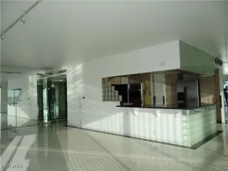 Photo #4: 2638075 Listing 