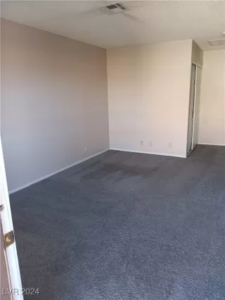 Photo #1: 2638084 Listing 