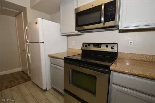 Photo #4: 2638161 Listing 