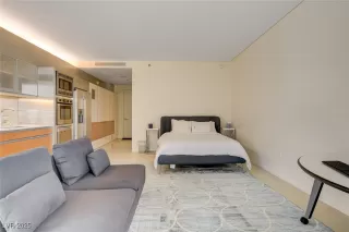 Photo #3: 2638181 Listing