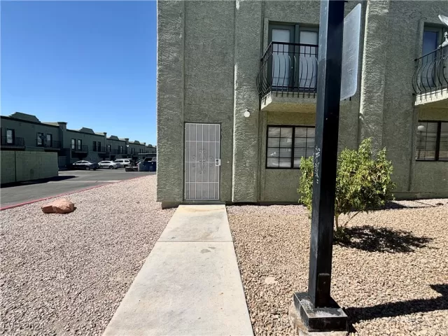 MLS: 2638247 Condo For Sale