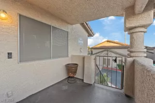 Photo #5: 2638250 Listing