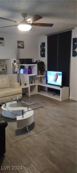 Photo #6: 2638268 Listing